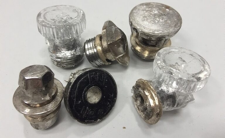 Homelite UV80522 Drain Plugs